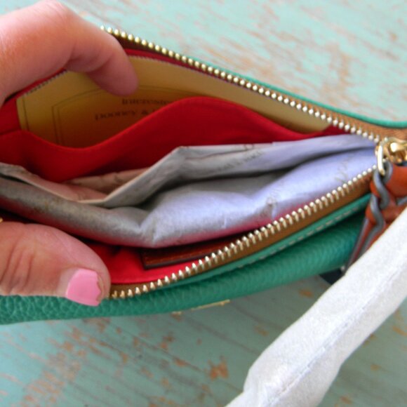 NWT DOONEY & BOURKE GIGI PEBBLE LEATHER CROSSBODY BAG SPEARMINT GREEN - Picture 9 of 10